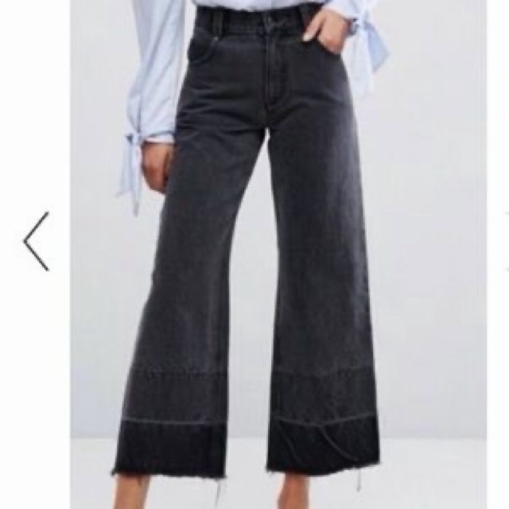 EVIDNT Los Angeles women’s washed out black released Hem Wide Leg Jeans size 26